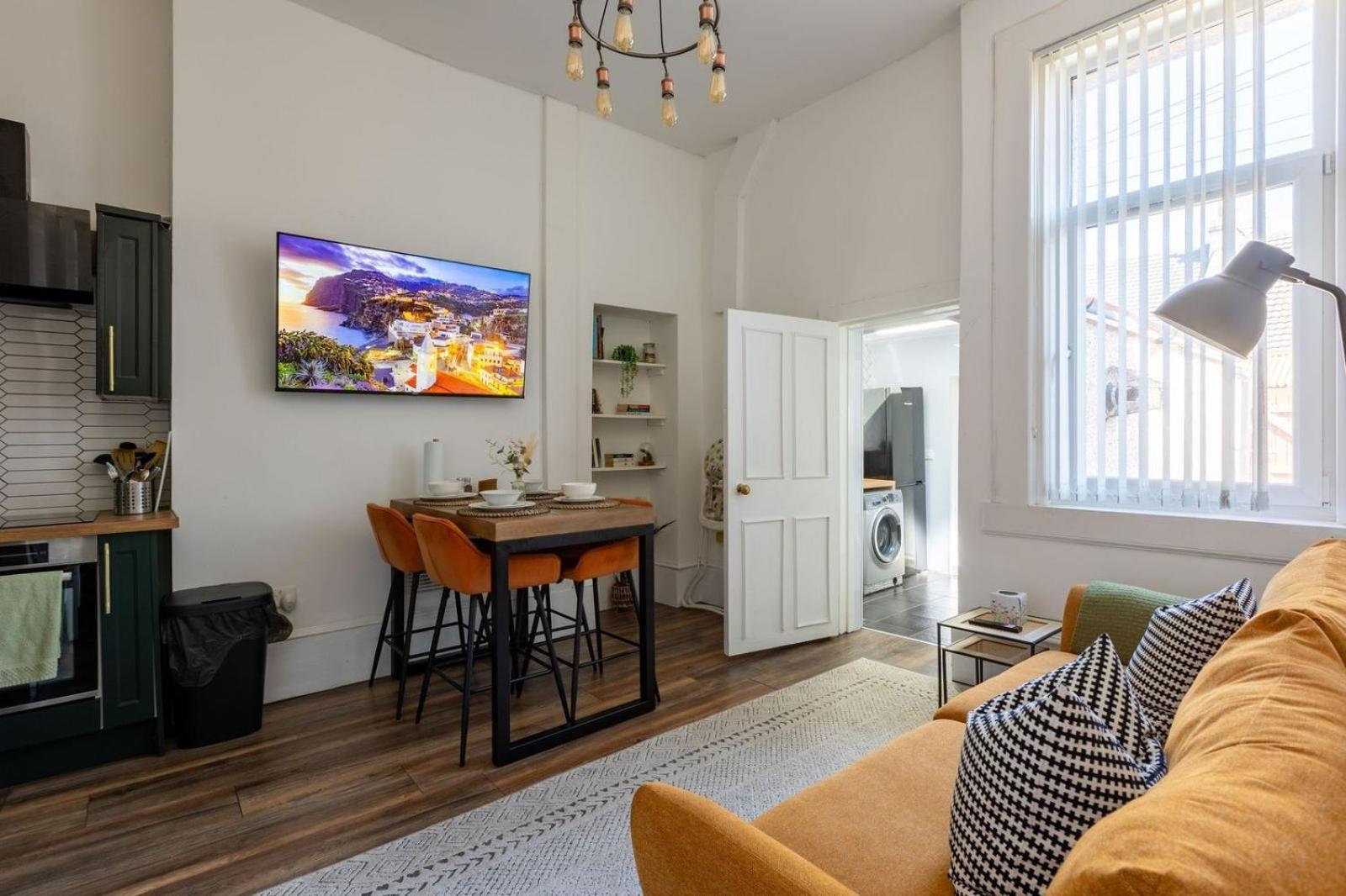 Spacious 3 Bedroom Home In Glasgow - Free Parking Kültér fotó