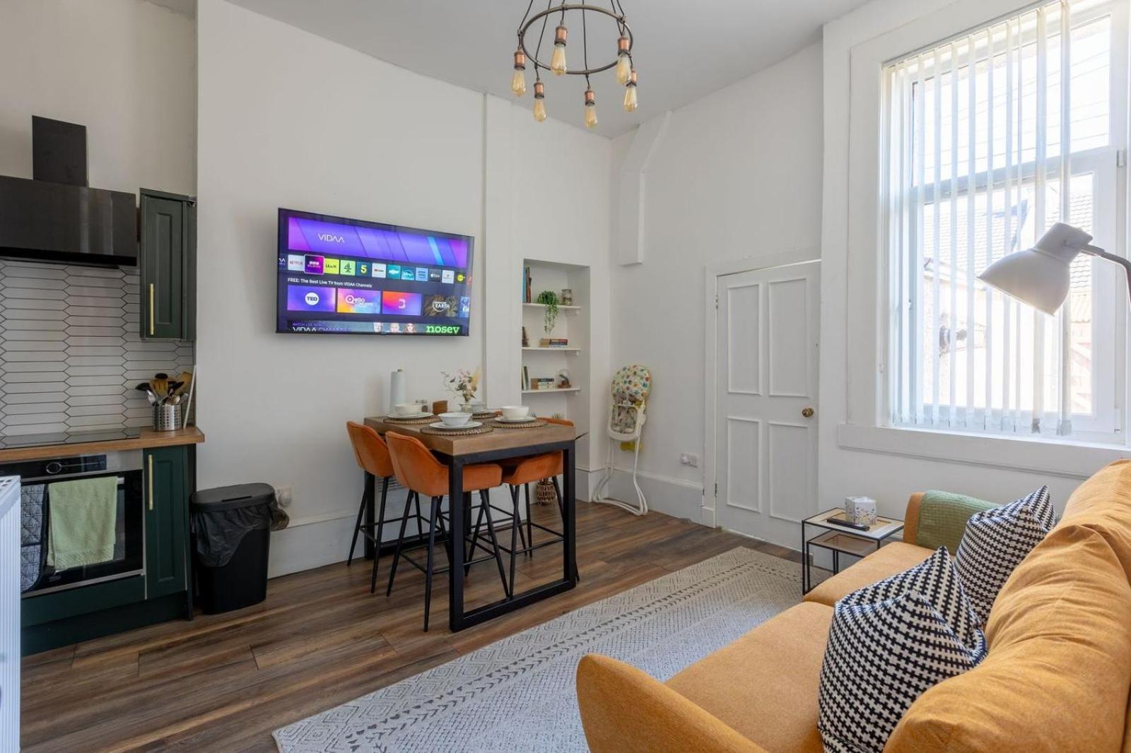 Spacious 3 Bedroom Home In Glasgow - Free Parking Kültér fotó