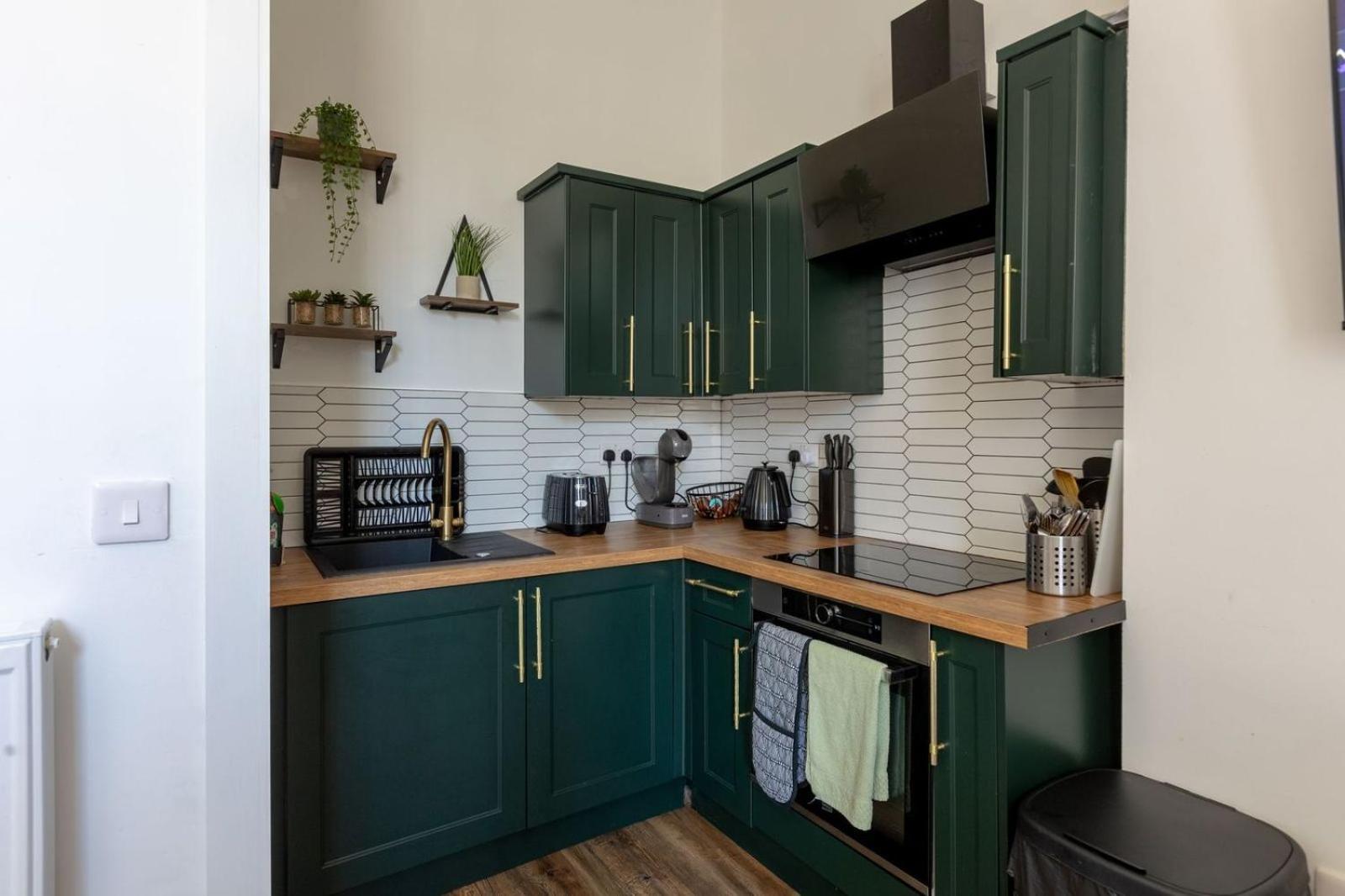 Spacious 3 Bedroom Home In Glasgow - Free Parking Kültér fotó